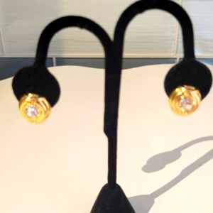 Nolan Miller Clip on earrings